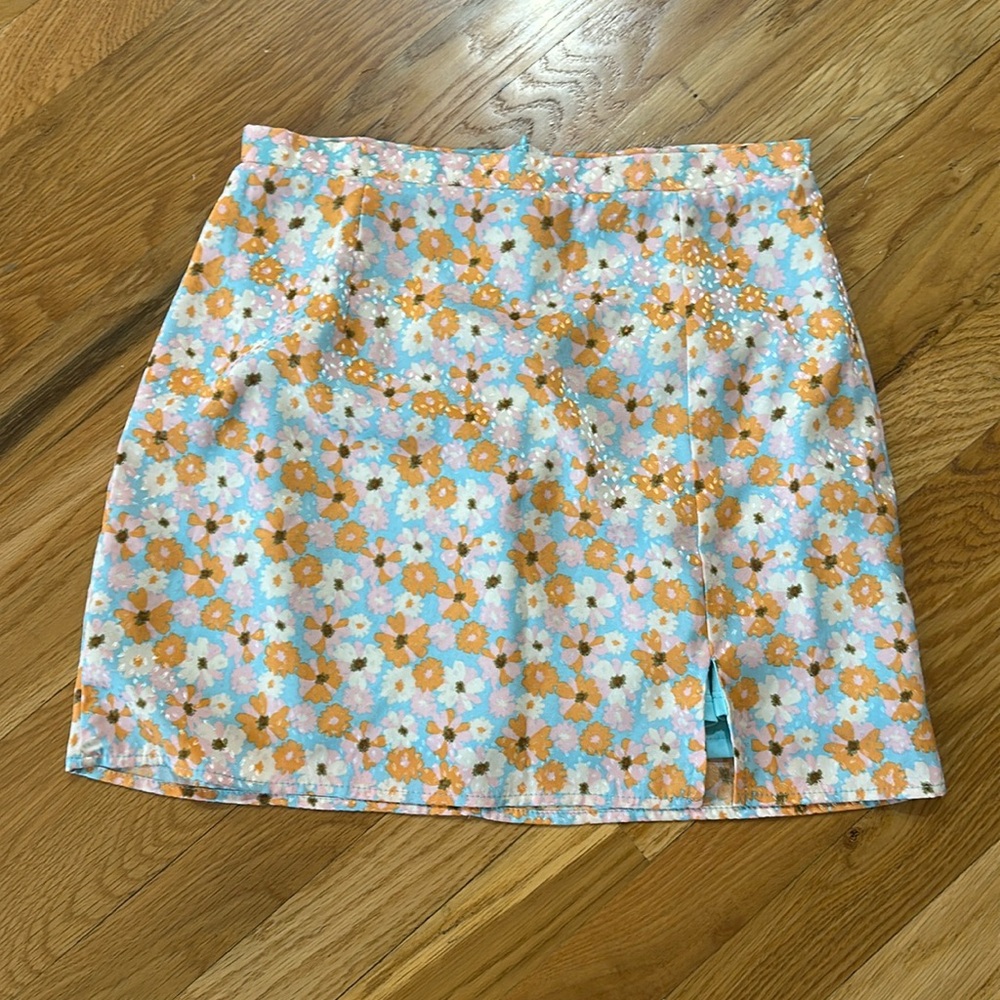 NWOT LIZARD THICKET SKIRT SIZE SMALL